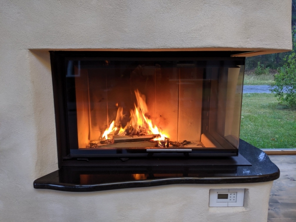 HEAT R/L 3g L 81.51.40.01(21) - Eckiger Kamineinsatz mit hochschiebbarer Tür und gebogener (geteilter) Glasscheibe